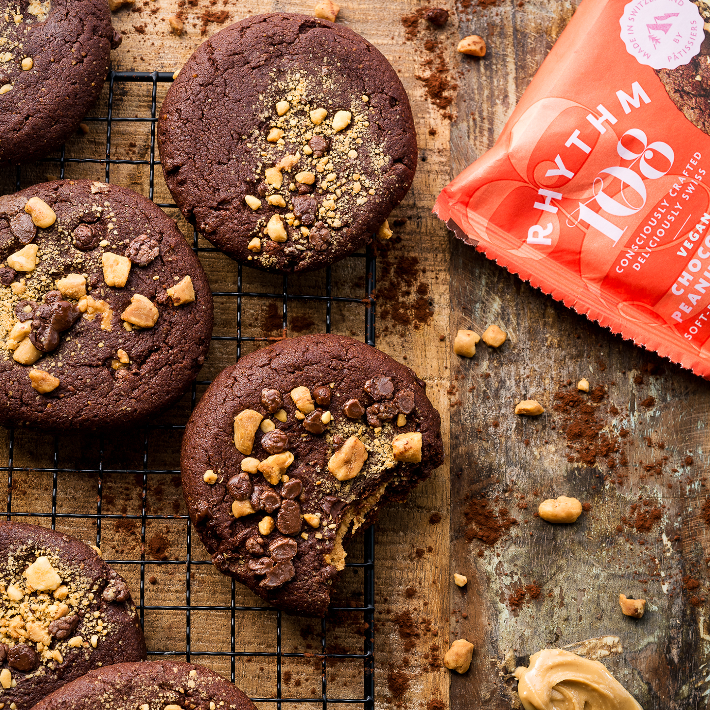 Veganer Schokoladen-Erdnussbutter-Keks mit weichem Kern, 50 g