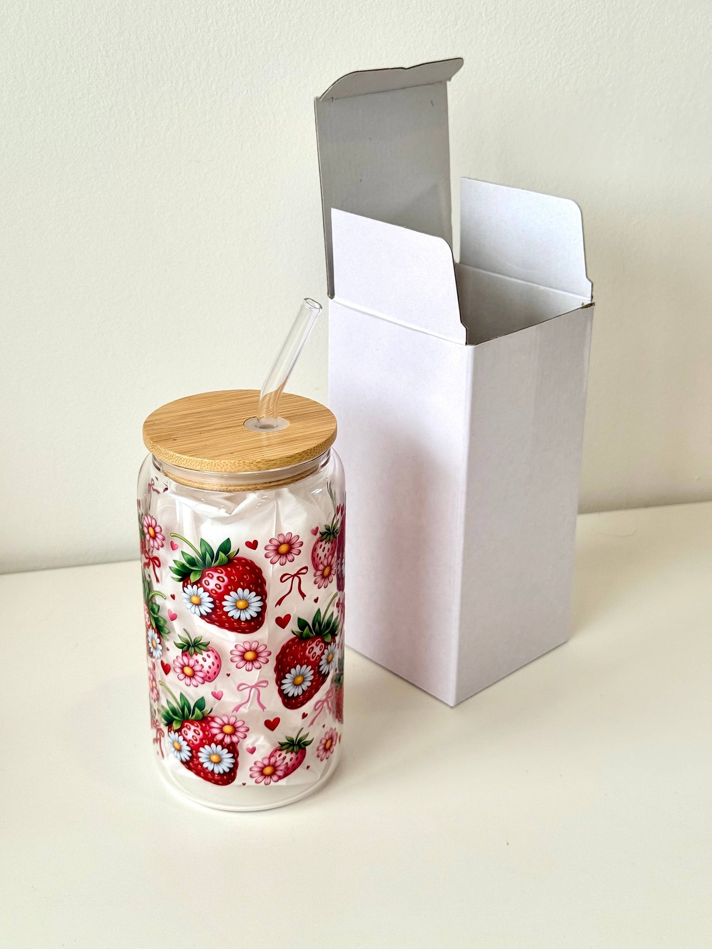 Erdbeeren – doppelwandiger Glasbecher + Deckel & Strohhalm