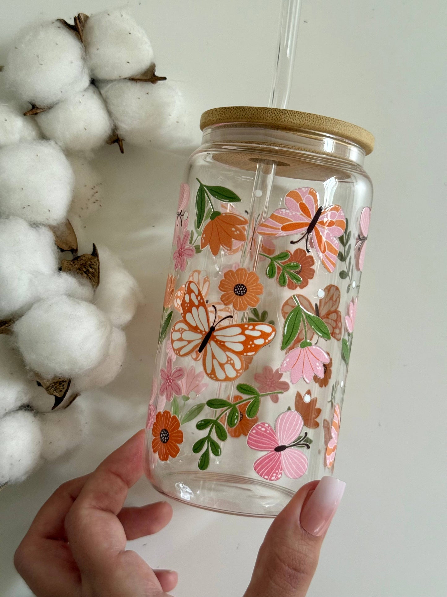 Butterfly Garden Glasbecher mit doppelseitigem Druck, Deckel und Strohhalm